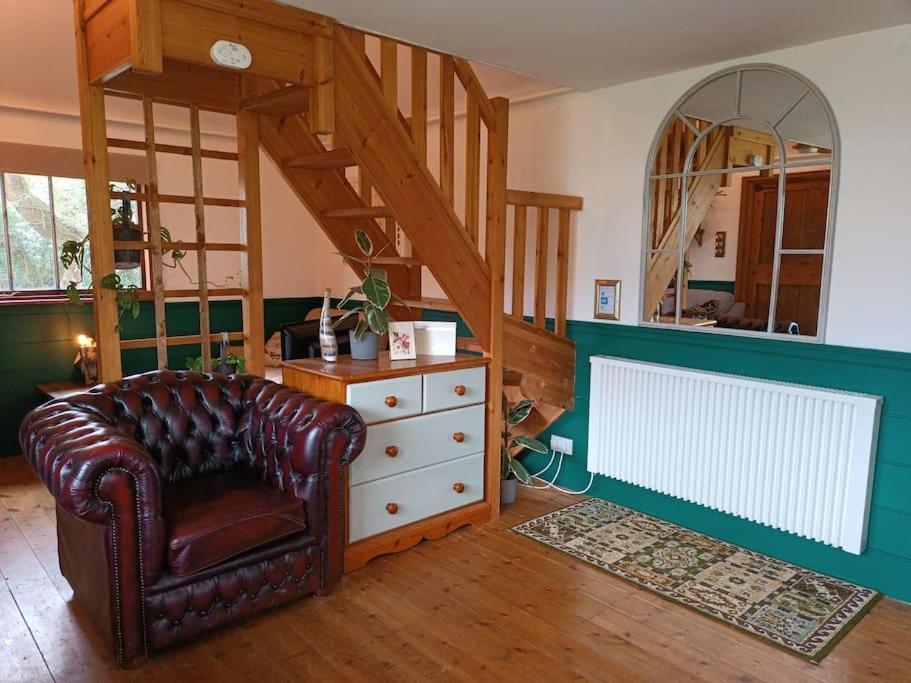 Oaktree Barn Ashford (Kent)