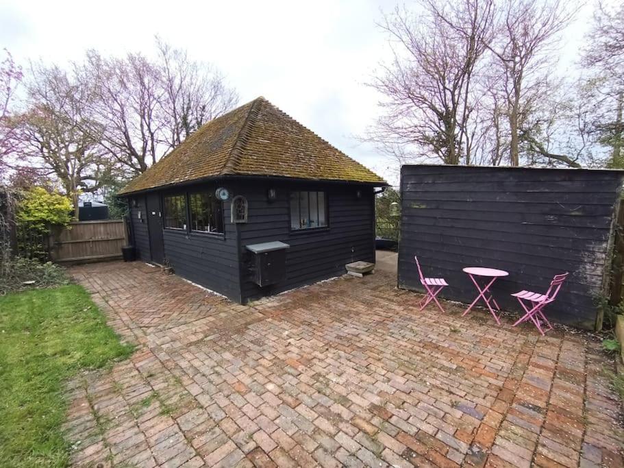 Oaktree Barn *